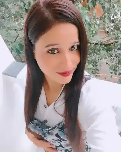 Call Girls in Ahmadnagar